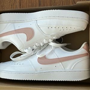 Nike women’s sneakers size 8